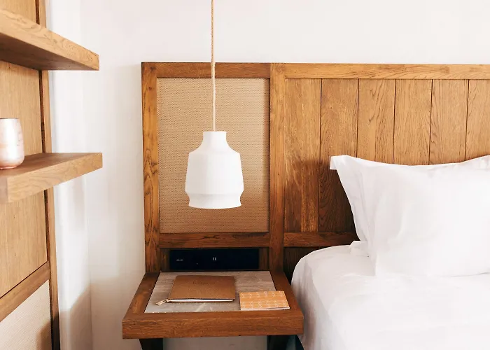 Branco Mykonos Πλατύς Γιαλός