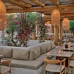 Branco Mykonos 5*